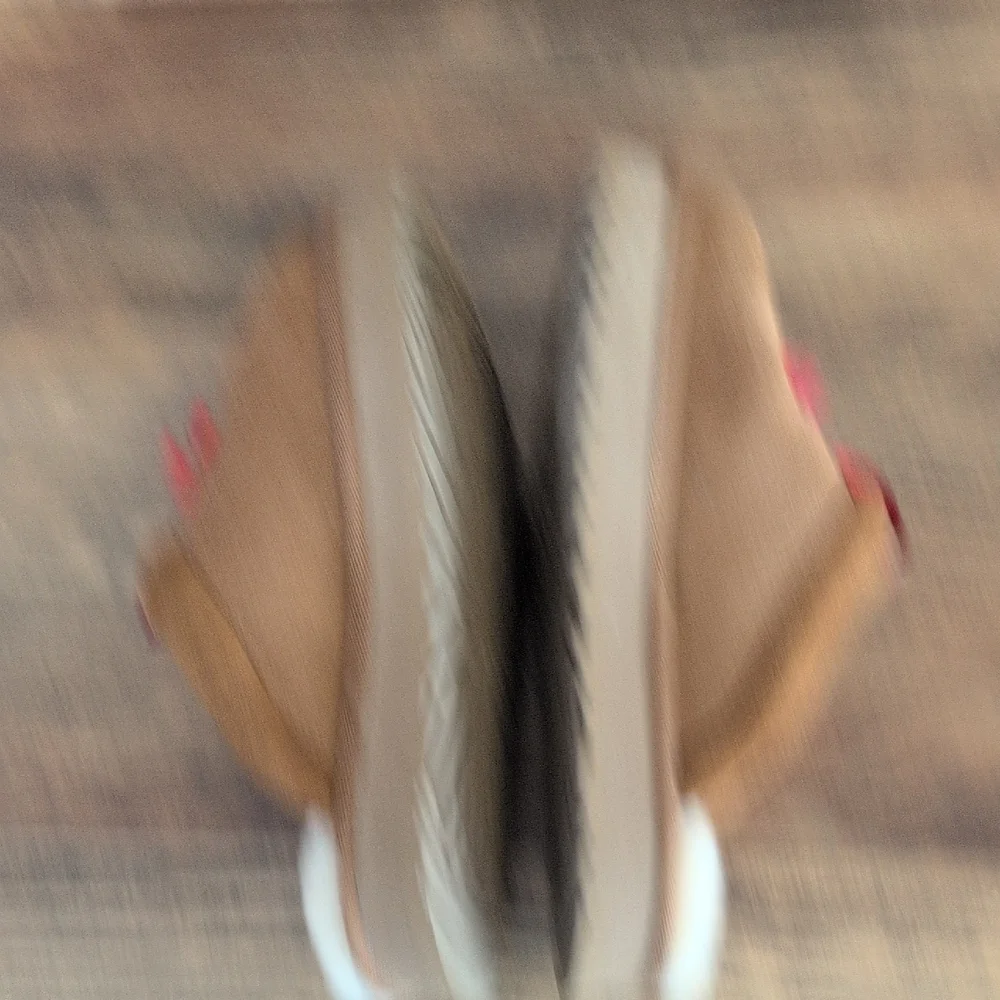 UGG Tazzle Chestnut Tan Suede Platform Slippers Youth 3           M594